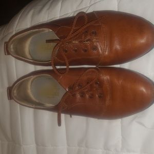 Soft spots womens shoes size 7.5 taupe